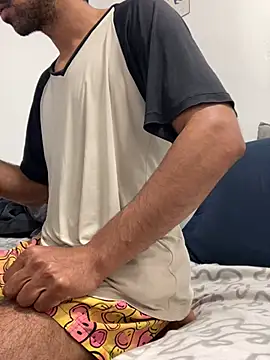 Lucascacaca online show from April 6, 2026, 6:53 pm