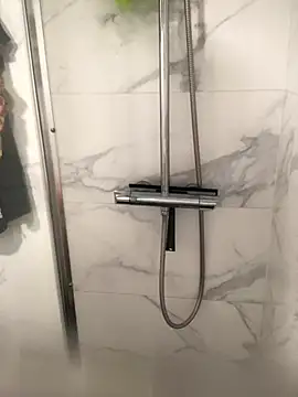 Lucascacaca online show from October 1, 2025, 10:41 am