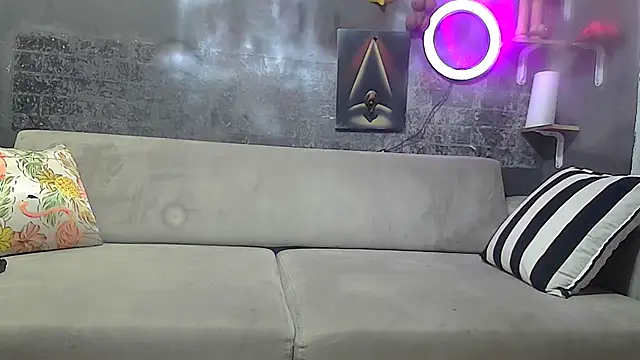 Snapshot of Bitter_ chatting on March 17, 2025, 12:57 pm Bitter online show from March 17, 2025, 12:57 pm