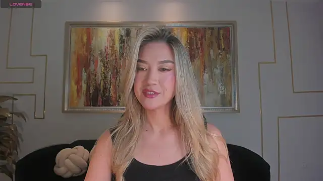 Snapshot of RebeccaHudson chatting on January 11, 2026, 5:53 pm RebeccaHudson online show from January 11, 2026, 5:53 pm