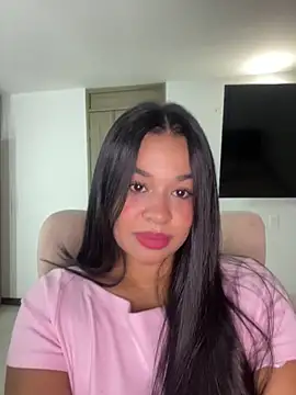 Snapshot of Aitana98_ chatting on June 1, 2026, 11:59 pm Aitana98 online show from June 1, 2026, 11:59 pm