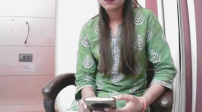 Snapshot of collage_hoty chatting on March 12, 2025, 4:56 pm collage hoty online show from March 12, 2025, 4:56 pm