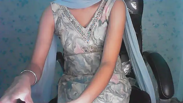 Snapshot of collage_hoty chatting on June 17, 2026, 4:01 am collage hoty online show from June 17, 2026, 4:01 am