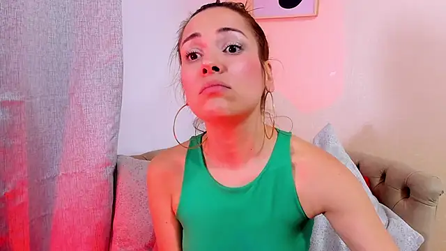 Snapshot of camilawm19 chatting on February 1, 2025, 7:15 am camilawm19 online show from February 1, 2025, 7:15 am