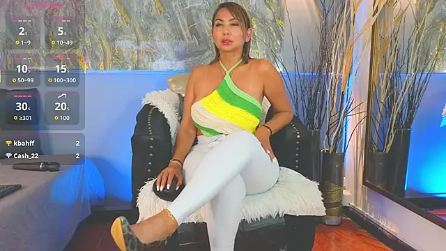 Snapshot of almaa_18 chatting on July 1, 2026, 5:41 am almaa 18 online show from July 1, 2026, 5:41 am