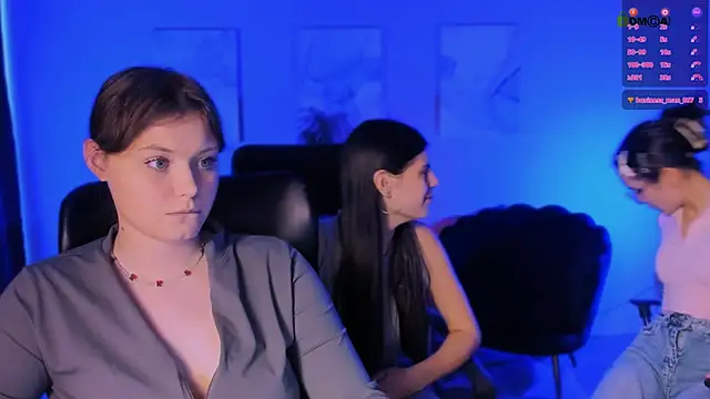 Snapshot of nikole_kitt chatting on November 23, 2025, 9:25 pm nikole kitt online show from November 23, 2025, 9:25 pm