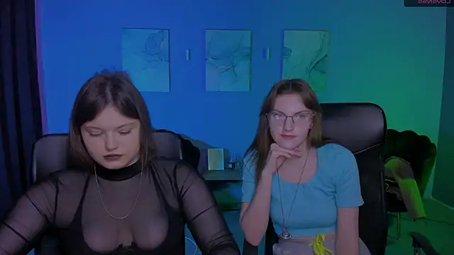 nikole kitt online show from March 26, 2026, 7:56 pm