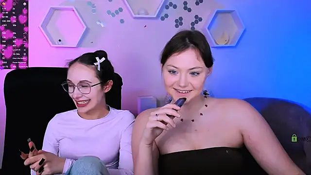 Snapshot of nikole_kitt chatting on November 30, 2025, 8:09 pm nikole kitt online show from November 30, 2025, 8:09 pm