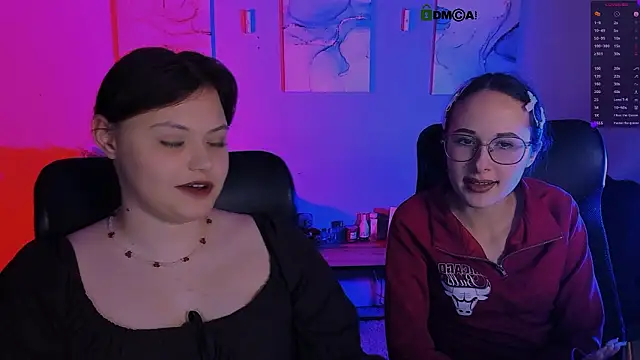 nikole kitt online show from February 4, 2026, 8:26 pm