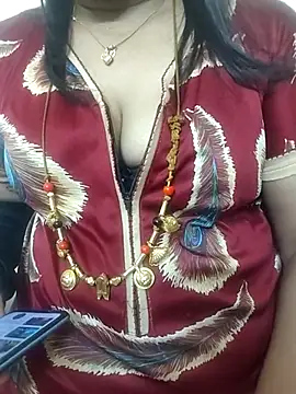 gaurika18 online show from November 3, 2025, 2:31 pm