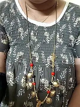 gaurika18 online show from November 27, 2025, 3:29 am