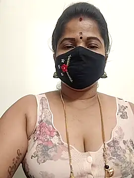 Snapshot of gaurika18 chatting on April 30, 2026, 9:30 pm gaurika18 online show from April 30, 2026, 9:30 pm