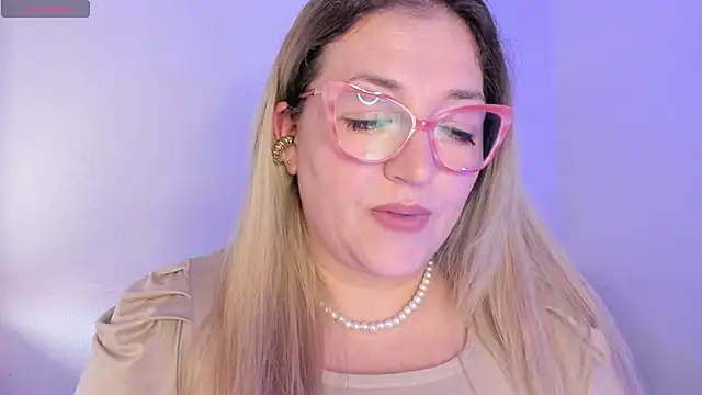 Snapshot of Naty_Mature_ chatting on March 20, 2026, 5:25 pm Naty Mature online show from March 20, 2026, 5:25 pm