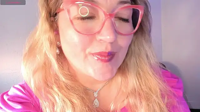 Snapshot of Naty_Mature_ chatting on April 6, 2026, 5:25 pm Naty Mature online show from April 6, 2026, 5:25 pm