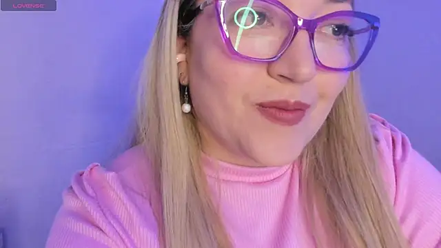 Snapshot of Naty_Mature_ chatting on March 4, 2026, 7:10 pm Naty Mature online show from March 4, 2026, 7:10 pm