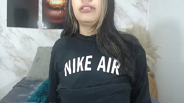 JESSYCHERNOBIL online show from October 5, 2025, 10:06 am