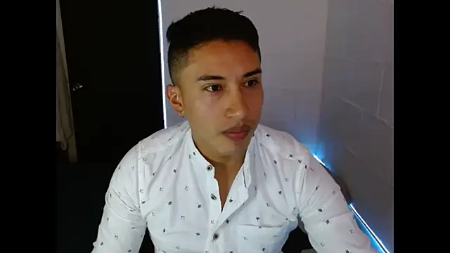 Davixx258 online show from February 25, 2025, 8:42 pm