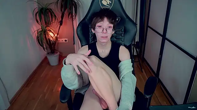 Snapshot of TommieH chatting on January 18, 2025, 10:39 am TommieH online show from January 18, 2025, 10:39 am