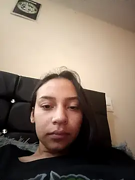 emma ambar online show from September 10, 2025, 5:45 pm