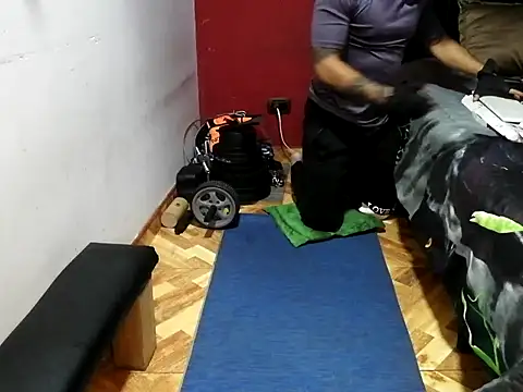 Snapshot of rolobot chatting on October 16, 2025, 1:47 am rolobot online show from October 16, 2025, 1:47 am