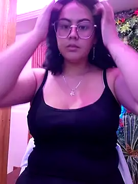 Snapshot of lara_moon25 chatting on November 7, 2025, 9:08 pm lara moon25 online show from November 7, 2025, 9:08 pm