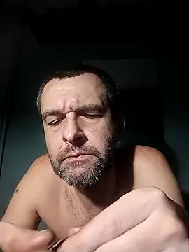 Andrzej-M online show from December 3, 2025, 4:39 pm