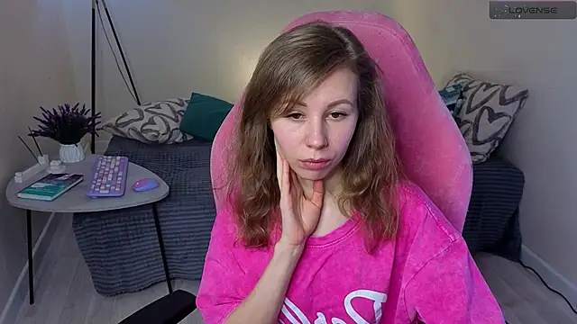 Lill Mary online show from March 10, 2025, 4:28 am