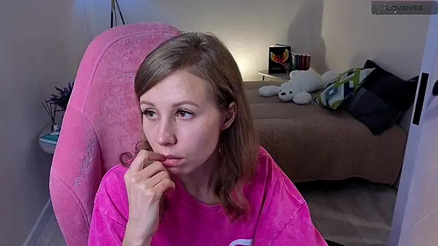 Lill Mary online show from March 1, 2025, 2:26 am