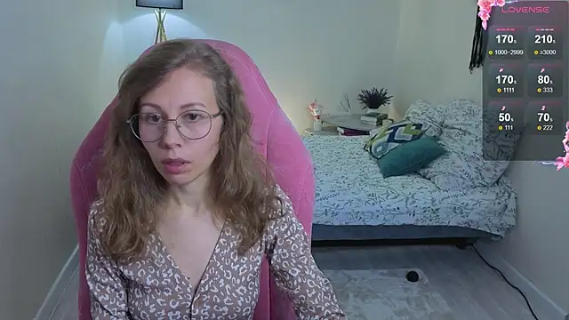 Lill Mary online show from September 13, 2025, 2:22 am