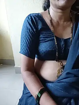 anuradha1432 online show from May 26, 2026, 12:03 pm