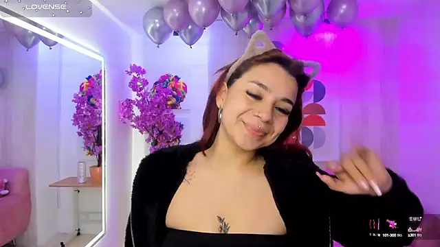 Snapshot of Gabby_evanns chatting on September 16, 2025, 12:06 pm Gabby evanns online show from September 16, 2025, 12:06 pm
