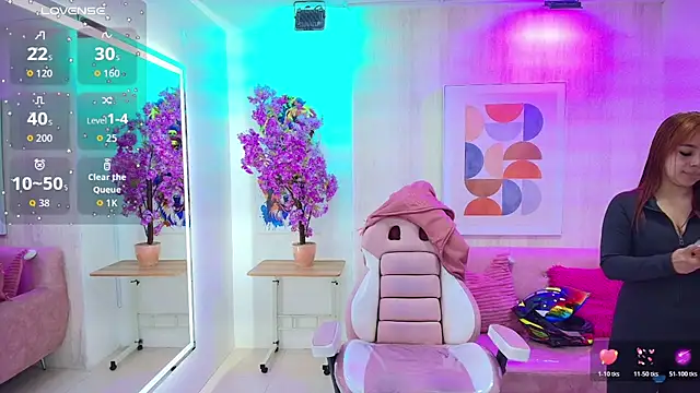 Gabby evanns online show from November 17, 2025, 12:20 pm