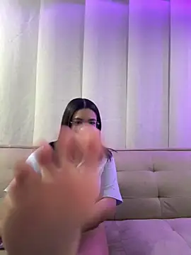 camianddanna online show from December 16, 2025, 2:27 am