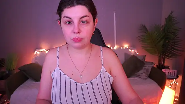 MirandaWong online show from March 14, 2026, 5:35 am