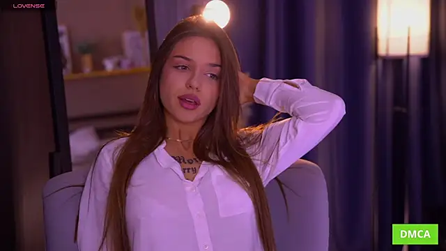 Snapshot of Deeptalkss chatting on December 18, 2025, 8:19 am Deeptalkss online show from December 18, 2025, 8:19 am