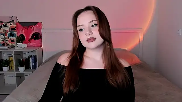 Snapshot of LittleKiitten chatting on October 18, 2025, 1:24 pm LittleKiitten online show from October 18, 2025, 1:24 pm