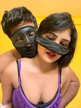 Hotcouple012 online show from November 29, 2025, 8:09 pm