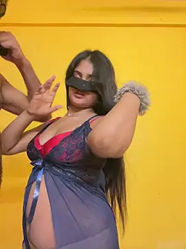 Hotcouple012 online show from January 18, 2026, 7:17 pm