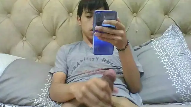 Snapshot of danuel23 chatting on December 14, 2024, 4:19 pm danuel23 online show from December 14, 2024, 4:19 pm