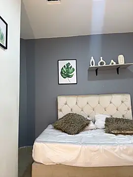 Snapshot of Soe_Lara chatting on December 4, 2025, 11:20 am Soe Lara online show from December 4, 2025, 11:20 am