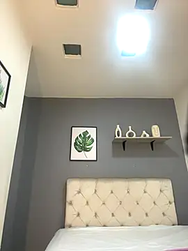 Snapshot of Soe_Lara chatting on December 5, 2025, 11:31 am Soe Lara online show from December 5, 2025, 11:31 am