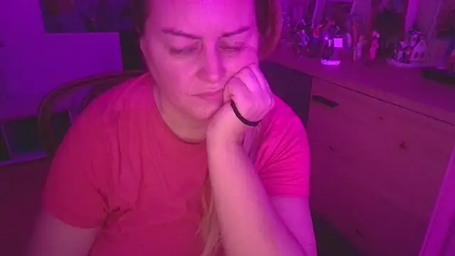 Snapshot of Meliss_Official9 chatting on December 19, 2025, 5:54 am Meliss Official9 online show from December 19, 2025, 5:54 am