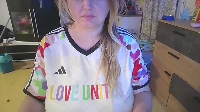 Snapshot of Meliss_Official9 chatting on March 30, 2026, 5:47 pm Meliss Official9 online show from March 30, 2026, 5:47 pm