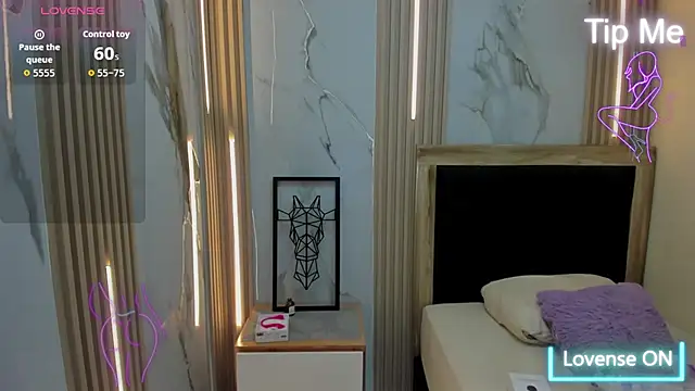 MAGNOLEROY online show from November 15, 2025, 12:53 pm