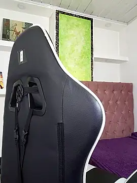 Snapshot of Catalehia_Milk chatting on January 7, 2026, 9:20 pm Catalehia Milk online show from January 7, 2026, 9:20 pm