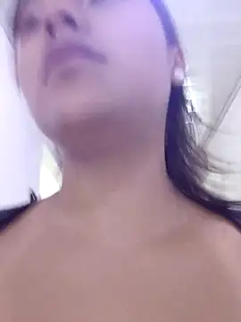 Snapshot of Catalehia_Milk chatting on January 9, 2026, 8:27 pm Catalehia Milk online show from January 9, 2026, 8:27 pm