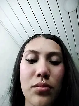 Snapshot of Catalehia_Milk chatting on February 27, 2025, 7:26 pm Catalehia Milk online show from February 27, 2025, 7:26 pm