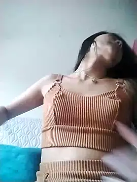 Snapshot of Catalehia_Milk chatting on March 8, 2025, 10:24 pm Catalehia Milk online show from March 8, 2025, 10:24 pm