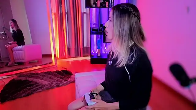 sexfire lalita online show from May 23, 2026, 9:58 pm