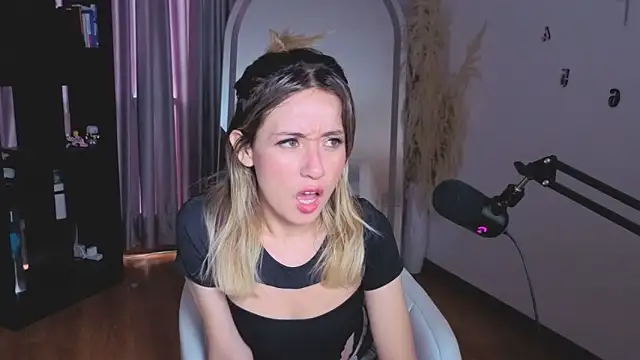 sexfire lalita online show from November 19, 2025, 8:31 pm